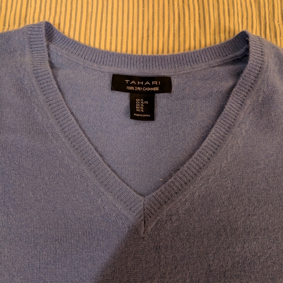 CASHMERE French Blue Sweater V Neck Tahari XL - Picture 2 of 5